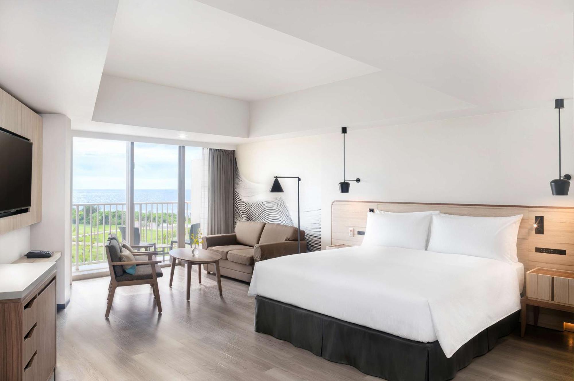 Hilton Okinawa Sesoko Resort Motobu Exterior photo