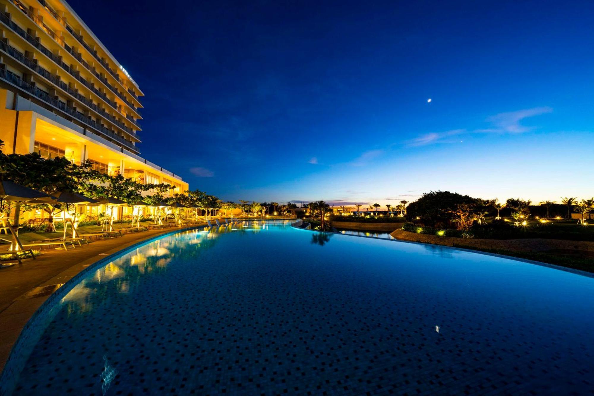 Hilton Okinawa Sesoko Resort Motobu Exterior photo